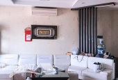 Chính chủ cho thuê căn hộ tại 173 Xuân Thủy-115m² 3PN,2VS,Full cao cấp, chỉ 13tr. LH 0945665777