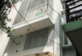 Cần bán nhanh nhà mặt tiền Nguyễn Đình Chiểu Q3, 45m2, 3 tầng.