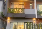 Chính chủ cần bán gấp nhà 3 tầng 100m2 mới giá tốt  tại Nha Trang