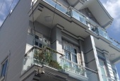 Bán gấp nhà 3 tầng MT đường Nguyễn Thành Hãn, Hải Châu, DT: 5.7x18m