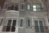 Bán gấp villa đường Tú Xương, Phường 7, Quận 3. DT: 20x20m