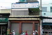 Bán nhà MT đường Nguyễn Thái Học, Q.1, 4x18, nhà cấp 4, ngay chợ, giá