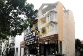 Cho thuê nhà phố đường lớn Phú Mỹ Hưng giá tốt để kinh doanh