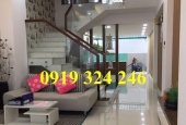 Cho thuê nhà quận 2 mới xây năm 2015 4PN đủ nội thất giá 28 triệu