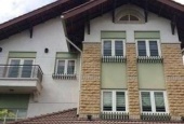 Nhà villa cho thuê 1 trệt 2 lầu, 6 phòng ngủ, 4500$